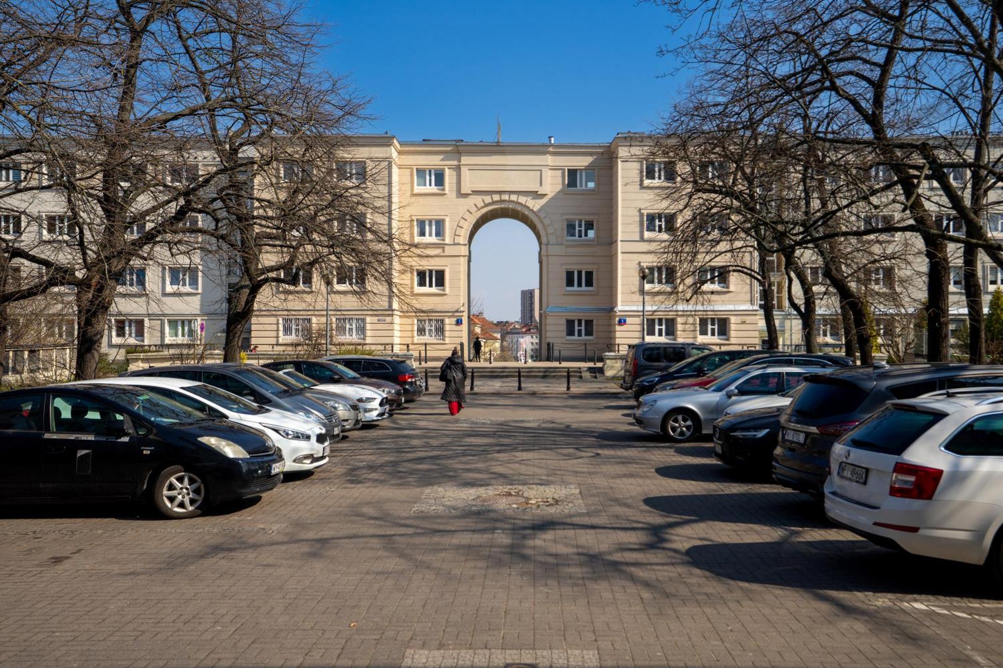 Metro Ratusz Arsenal Homely Apartment *